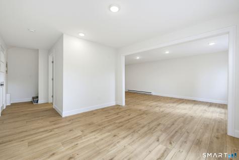 729 Ellington Road South Windsor CT 06074