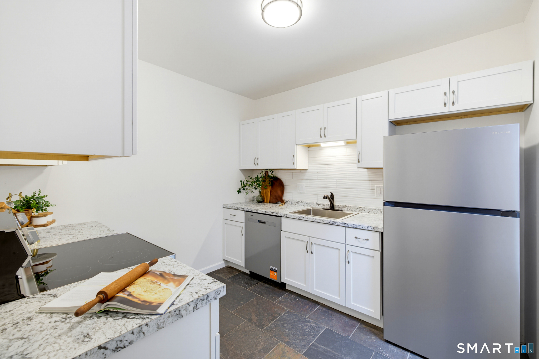 729 Ellington Road South Windsor CT 06074