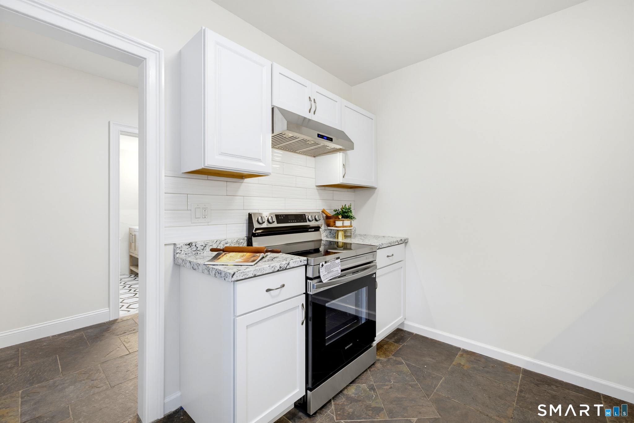 729 Ellington Road South Windsor CT 06074