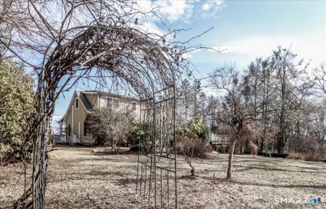 6 Belair Drive Danbury CT 06811