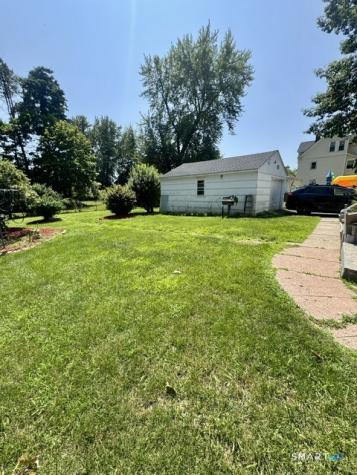 11 Bliss Street East Hartford CT 06108