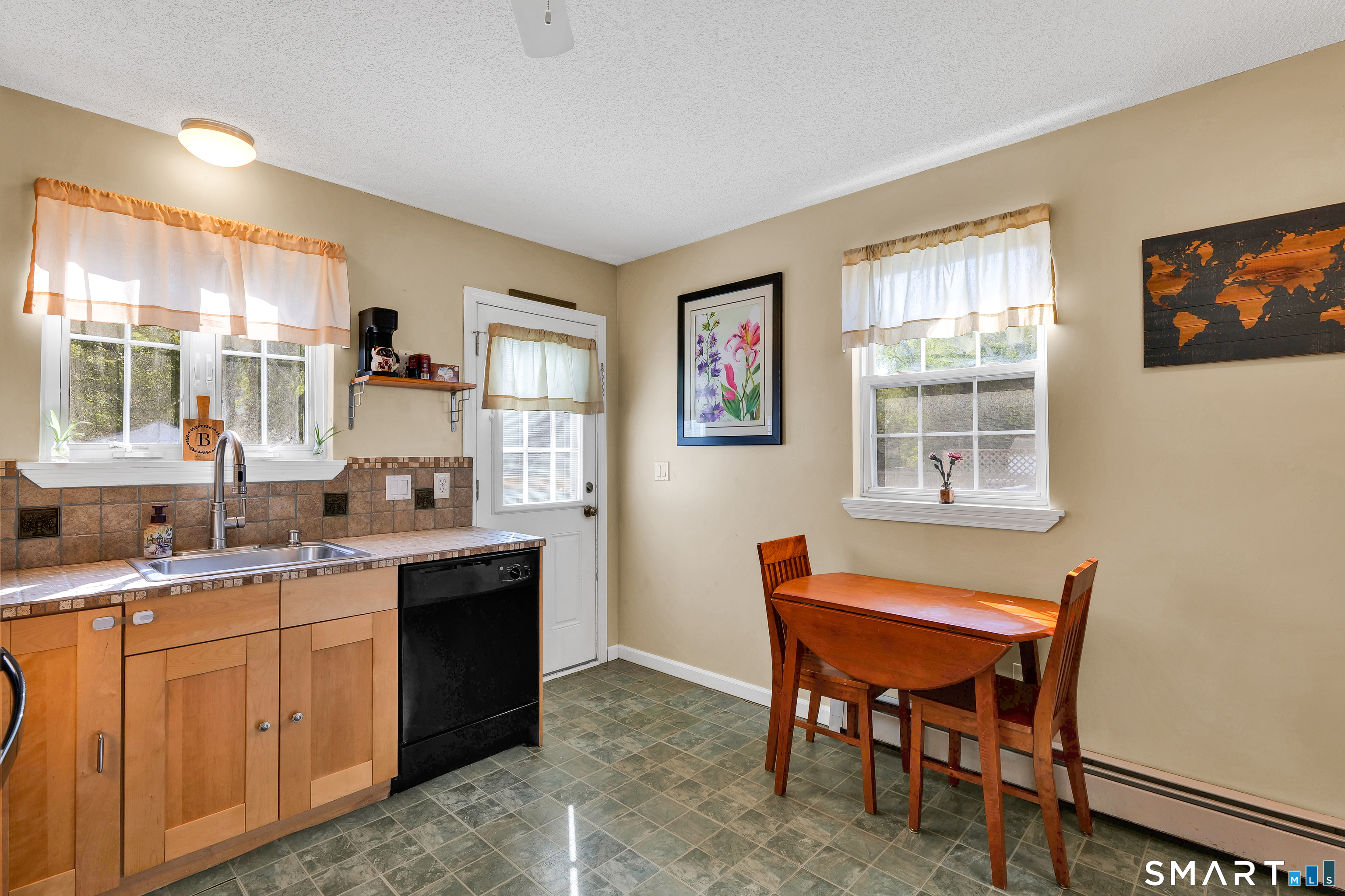12 Ohear Avenue Enfield CT 06082