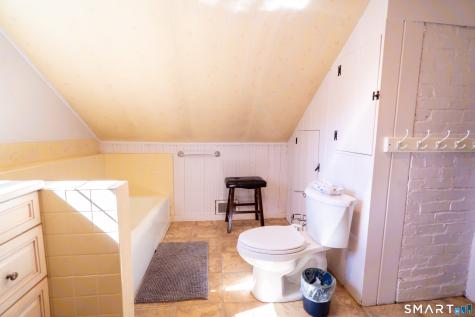 471 Newtown Turnpike Redding CT 06896