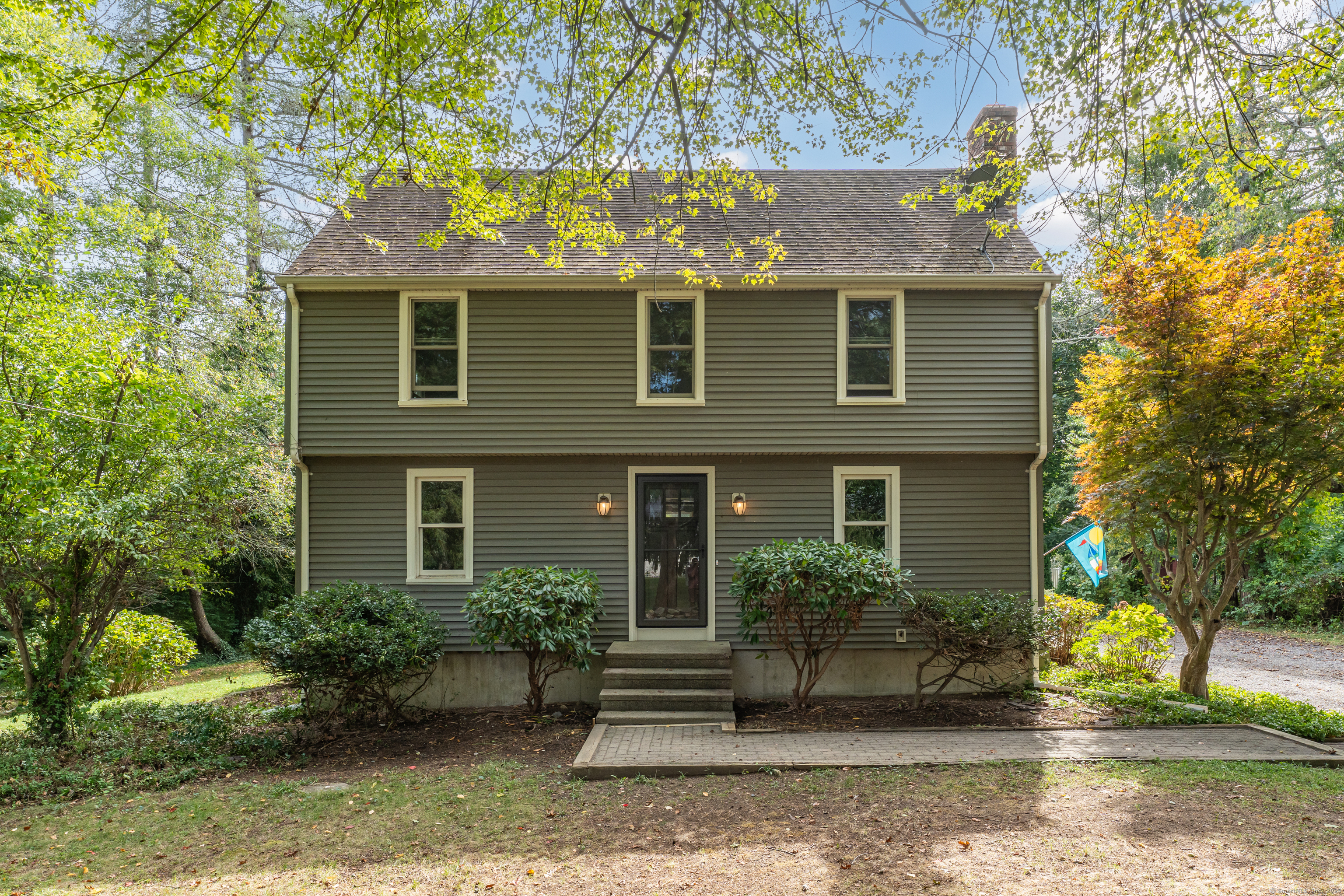 72 Long Hill Road Clinton CT 06413