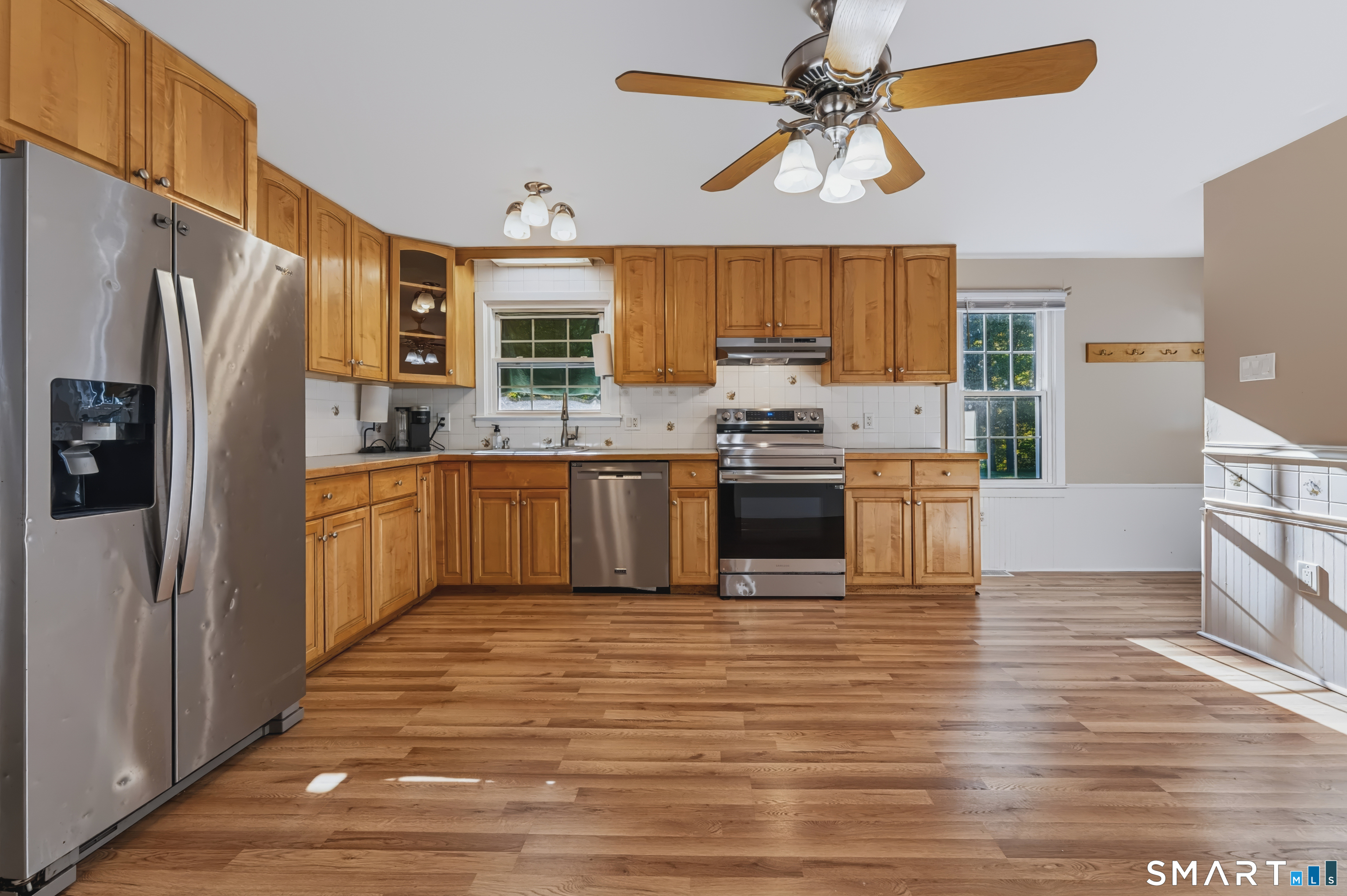 403-405 Skokorat Road Beacon Falls CT 06403