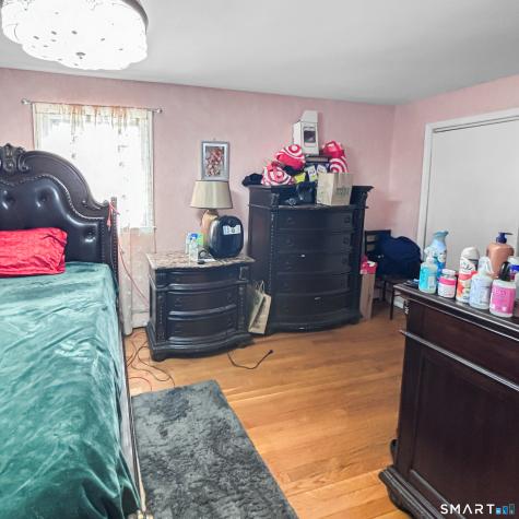 364 Griffin Avenue Bridgeport CT 06606