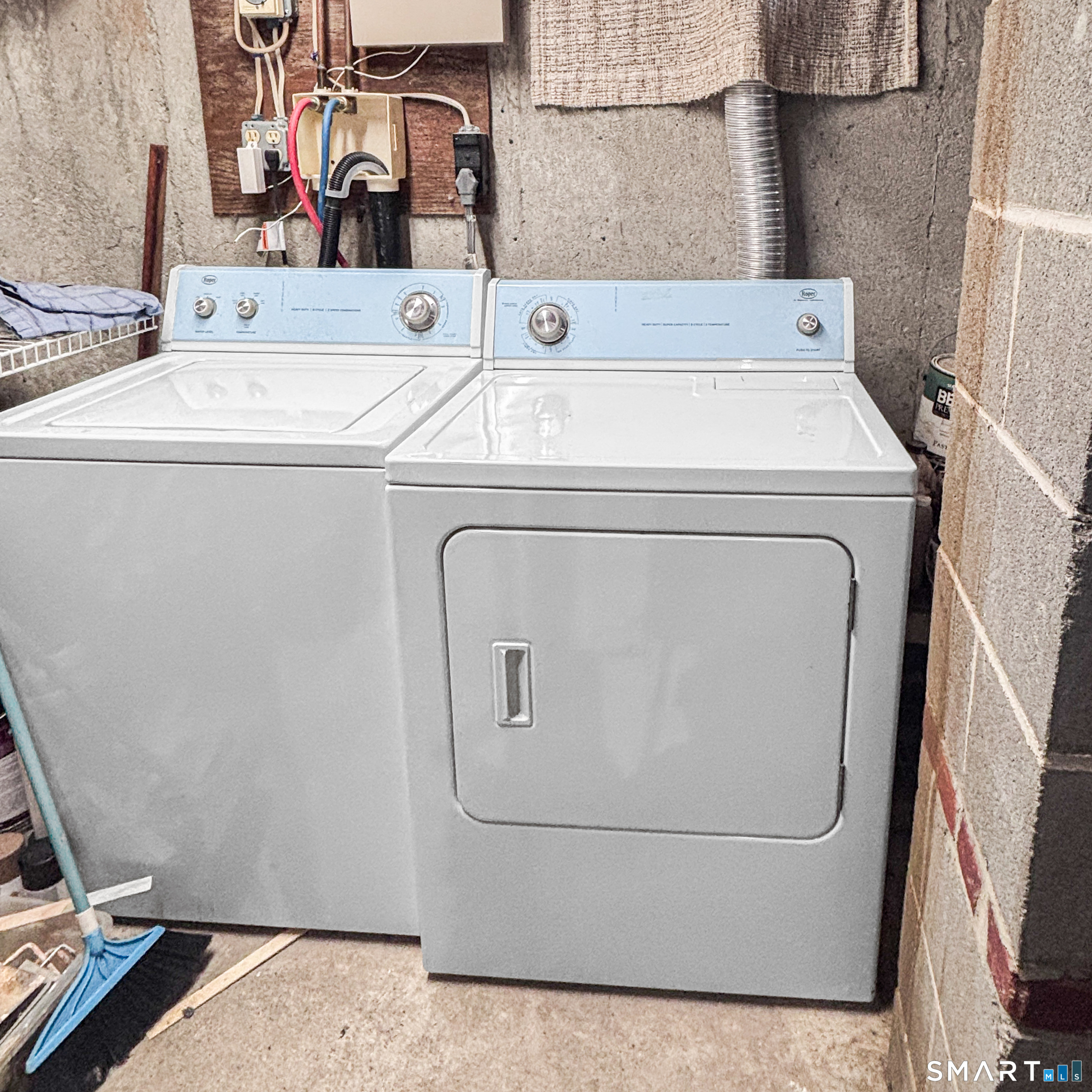 364 Griffin Avenue Bridgeport CT 06606