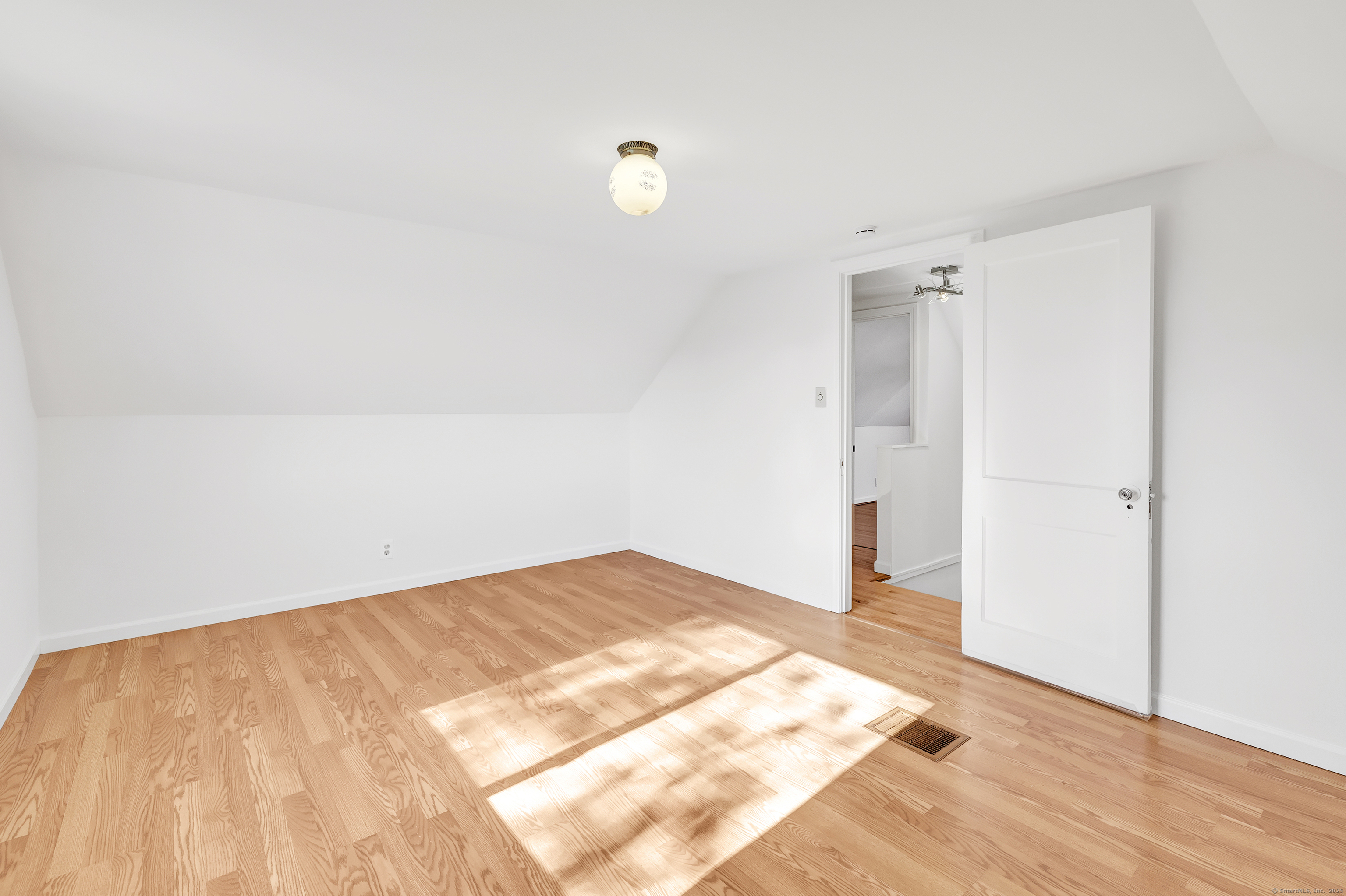 783 Clark Street Bridgeport CT 06606