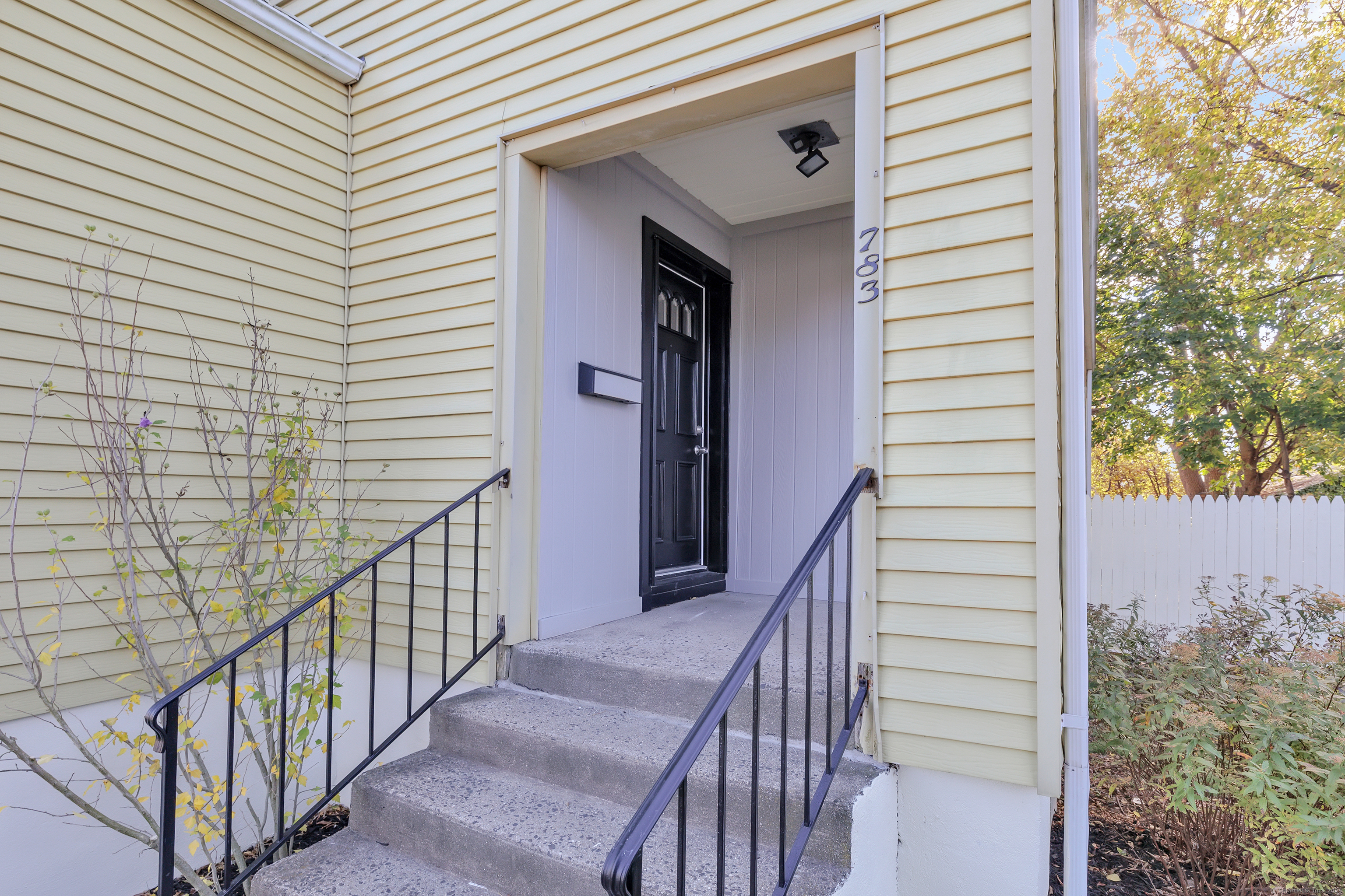 783 Clark Street Bridgeport CT 06606