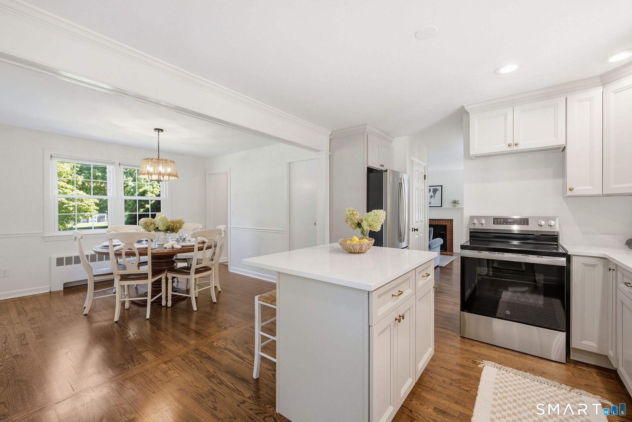 23 Hoffman Road Manchester CT 06042