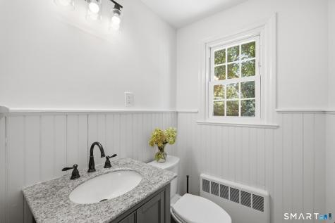 23 Hoffman Road Manchester CT 06042