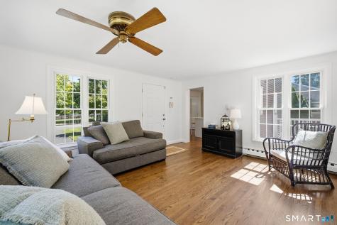 23 Hoffman Road Manchester CT 06042