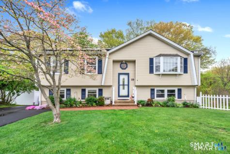 19 Robertson Drive Hamden CT 06518