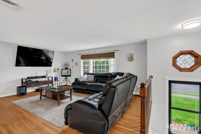 19 Robertson Drive Hamden CT 06518