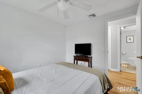 19 Robertson Drive Hamden CT 06518