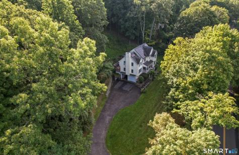 132 Aspetuck Ridge Road New Milford CT 06776