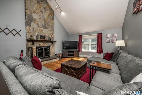 10 Wexford Lane Cromwell CT 06416