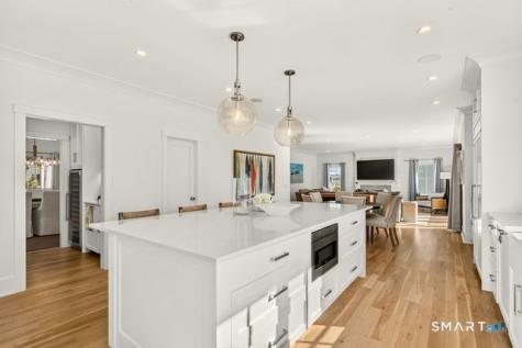 624 Penfield Road Fairfield CT 06824