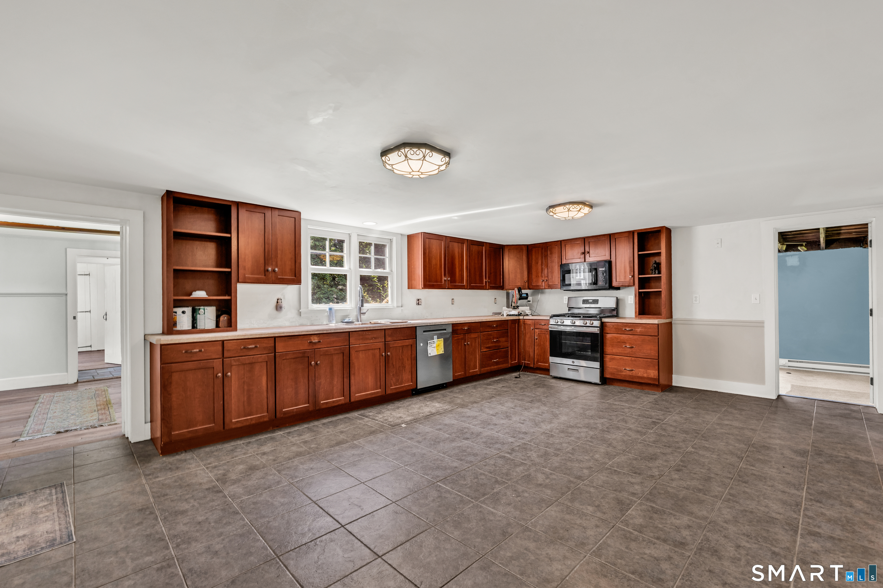 463 Pearl Lake Rd Road Waterbury CT 06706