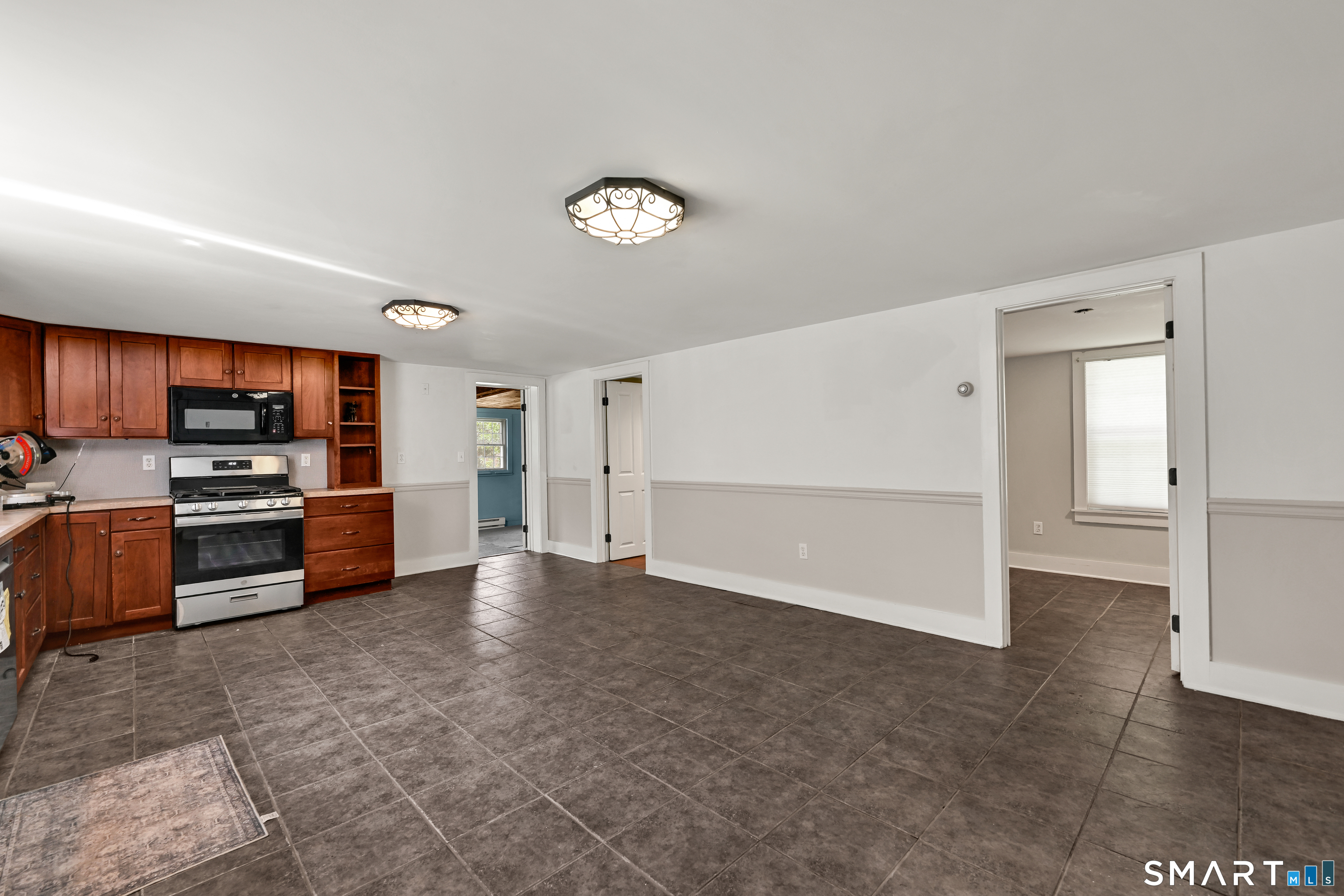 463 Pearl Lake Rd Road Waterbury CT 06706