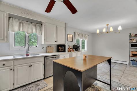 37 Woodside Drive Branford CT 06405