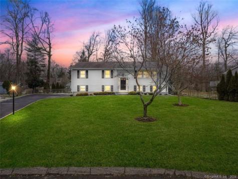 11 Bonnybrook Trail Norwalk CT 06850