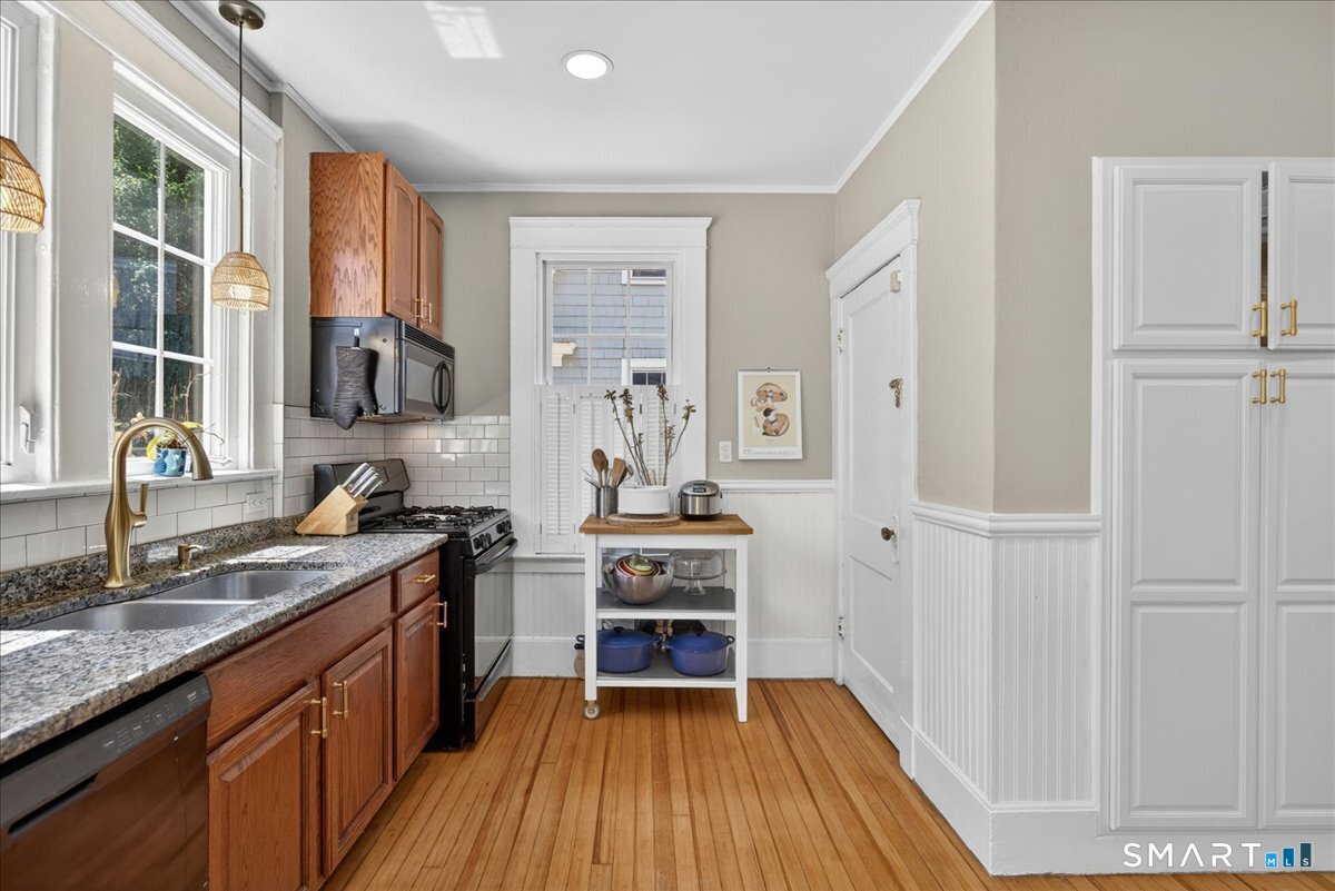 28 Thornton Street Hamden CT 06517