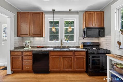 28 Thornton Street Hamden CT 06517