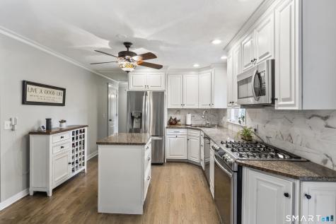 24 Beechwood Drive Newtown CT 06482