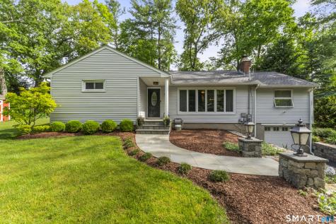 24 Beechwood Drive Newtown CT 06482