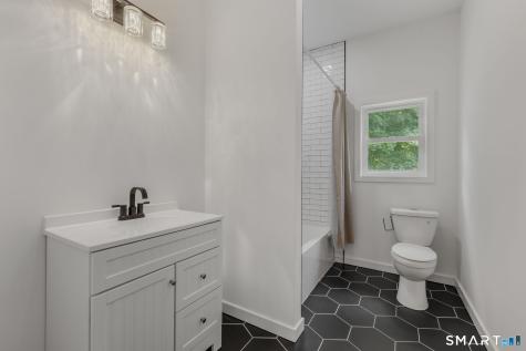 64 Mullen Hill Road Waterford CT 06385