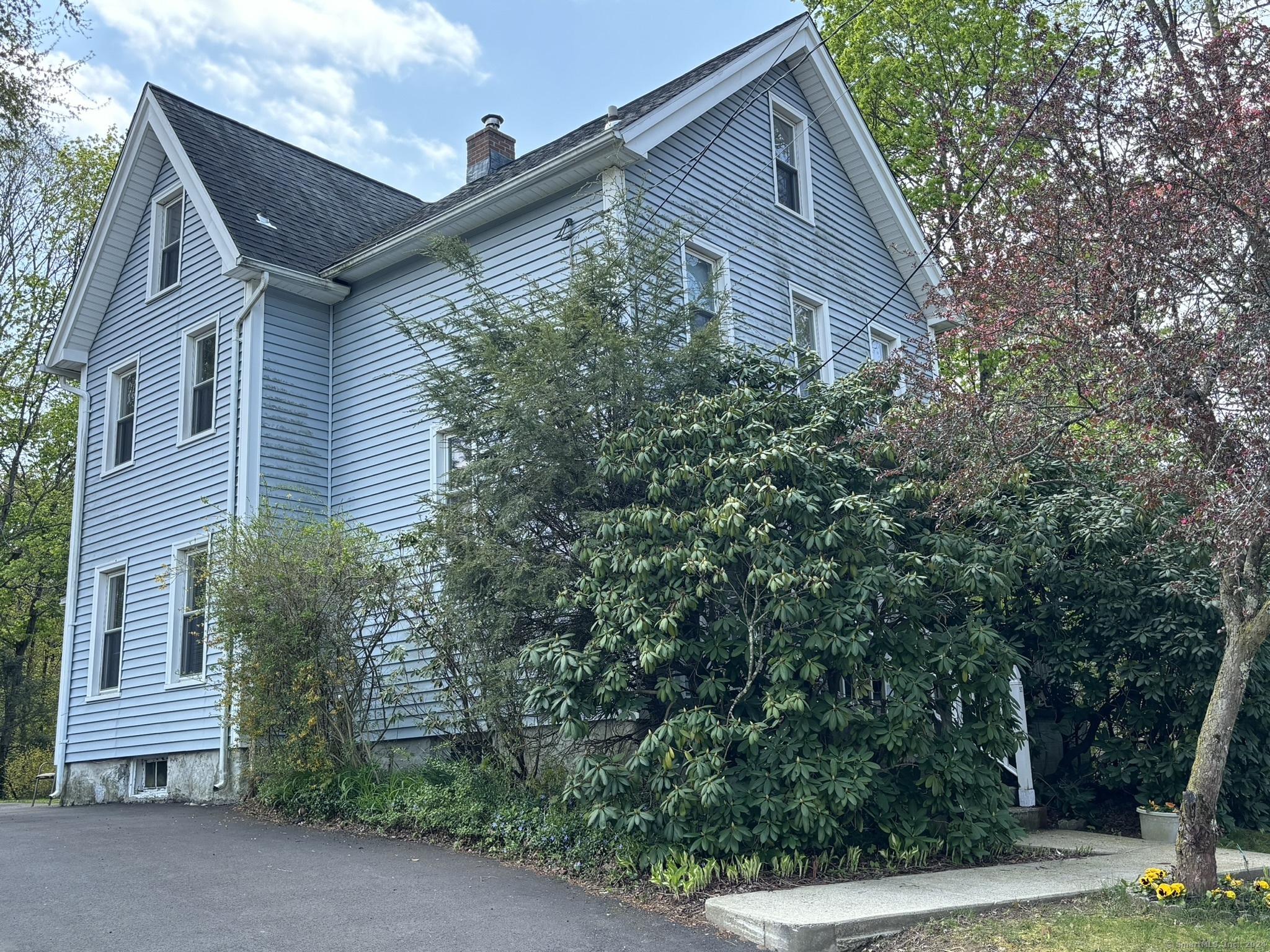 52 Sheffield Lane Naugatuck CT 06770