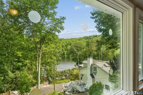 1 Algonquin Trail Newtown CT 06482