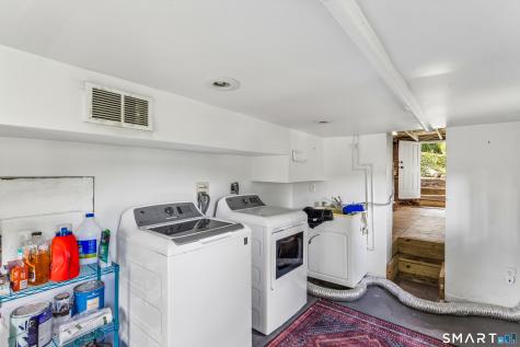 1 Algonquin Trail Newtown CT 06482