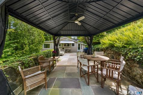 1 Algonquin Trail Newtown CT 06482
