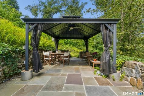 1 Algonquin Trail Newtown CT 06482