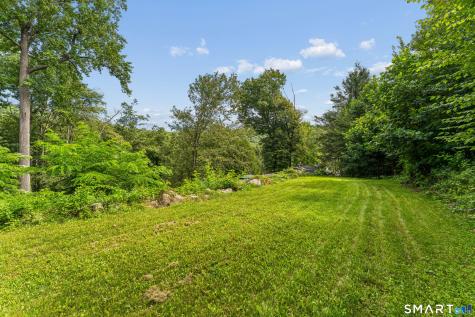 1 Algonquin Trail Newtown CT 06482