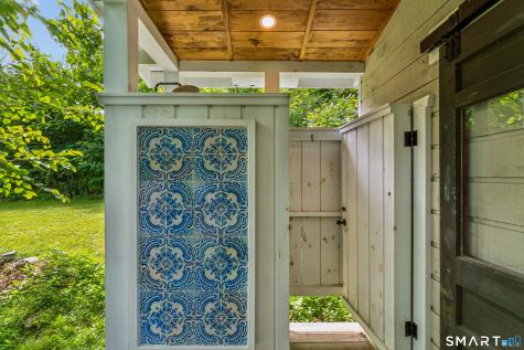 1 Algonquin Trail Newtown CT 06482