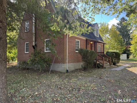 59 East Wintonbury Avenue Bloomfield CT 06002