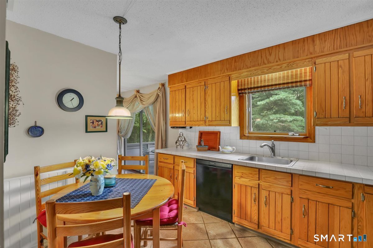 232 Jones Road Naugatuck CT 06770