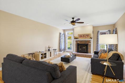 189 Shadow Pond Lane Suffield CT 06078