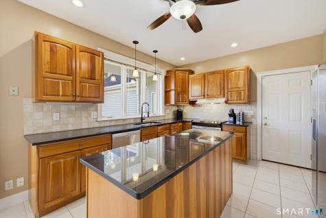 189 Shadow Pond Lane Suffield CT 06078