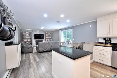 23 Kingsbridge Avon CT 06001