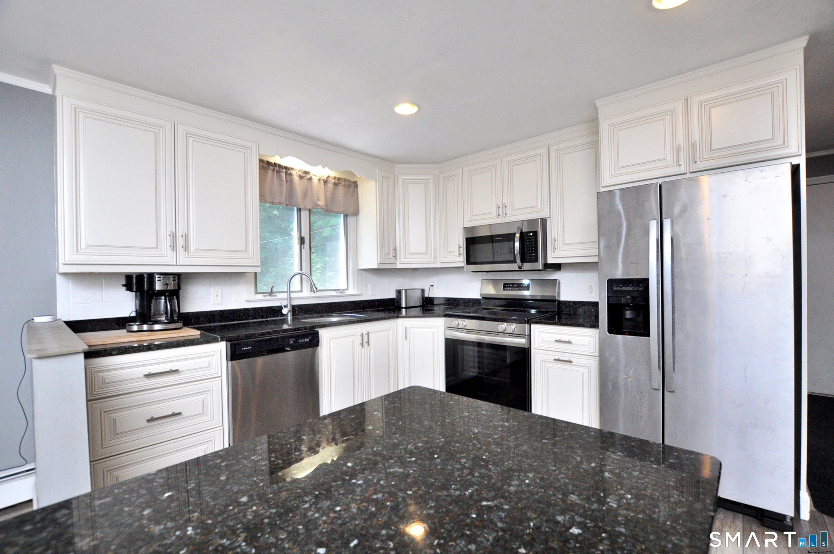23 Kingsbridge Avon CT 06001