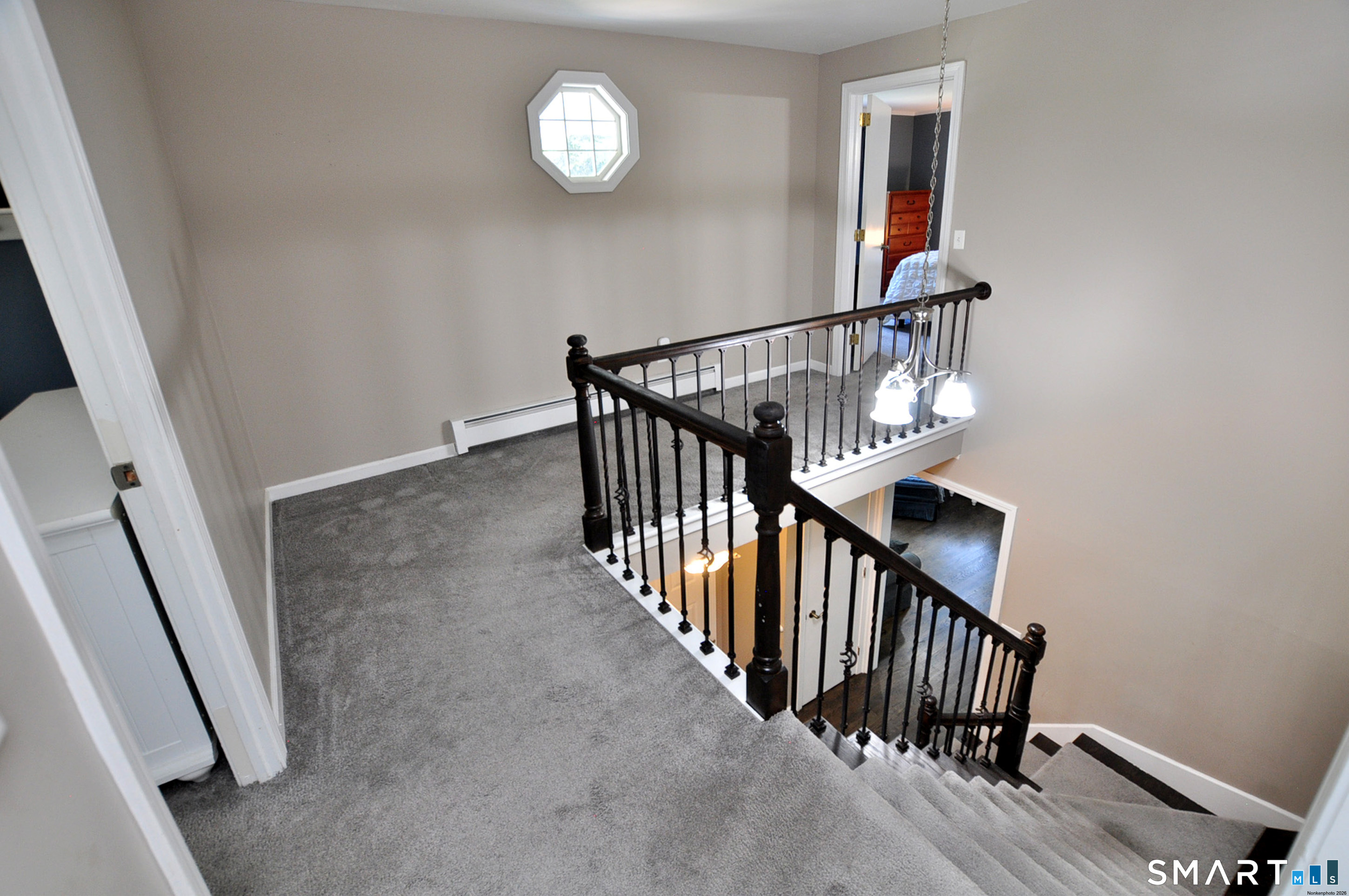 23 Kingsbridge Avon CT 06001