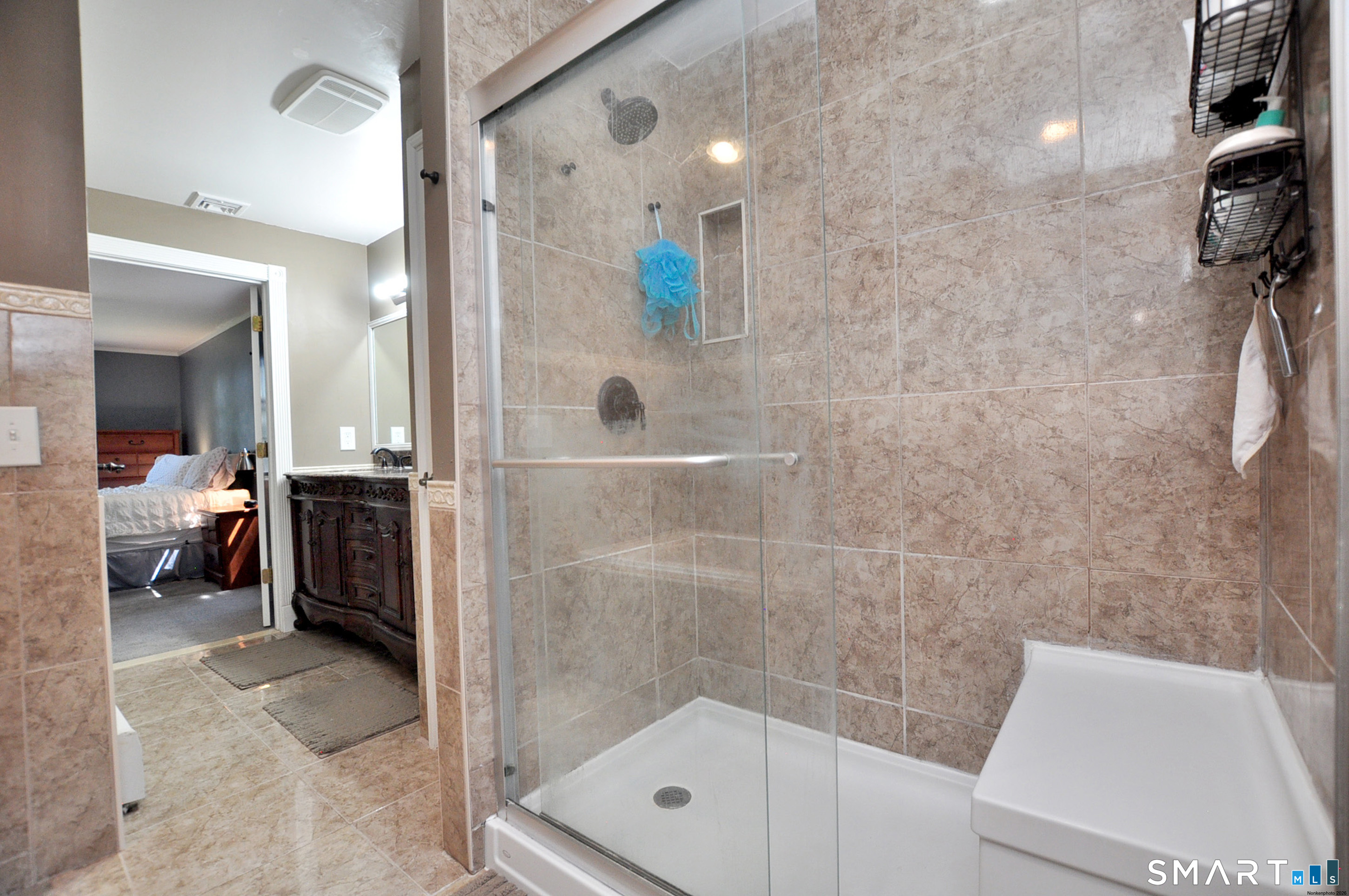 23 Kingsbridge Avon CT 06001