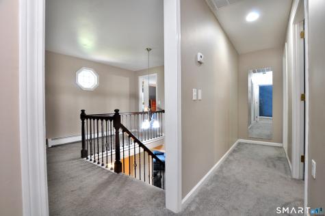 23 Kingsbridge Avon CT 06001