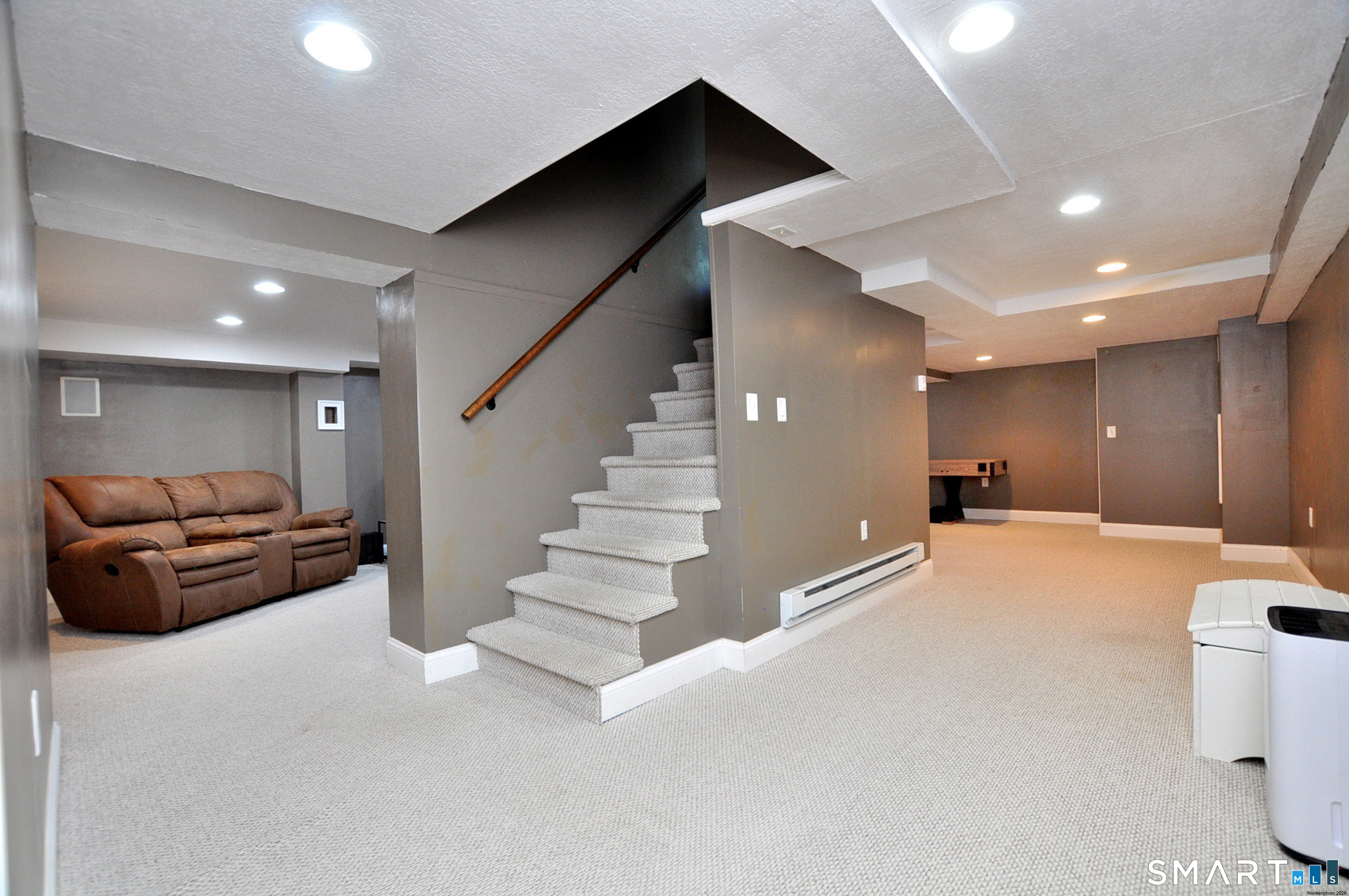 23 Kingsbridge Avon CT 06001
