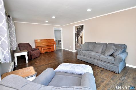 23 Kingsbridge Avon CT 06001