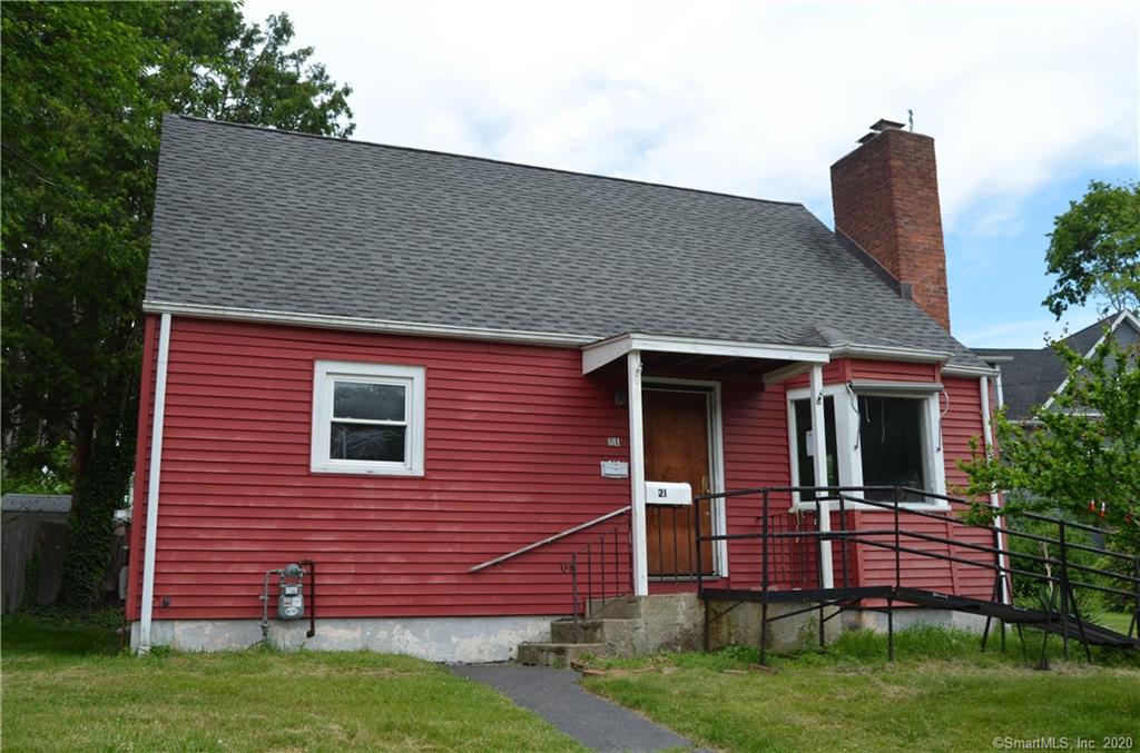 21 Chaucer Court Milford CT 06460